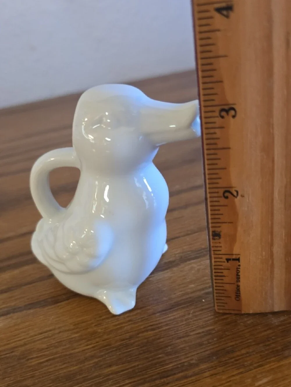 2008 Victoria Figural Creamer by Two's Company Tote 13